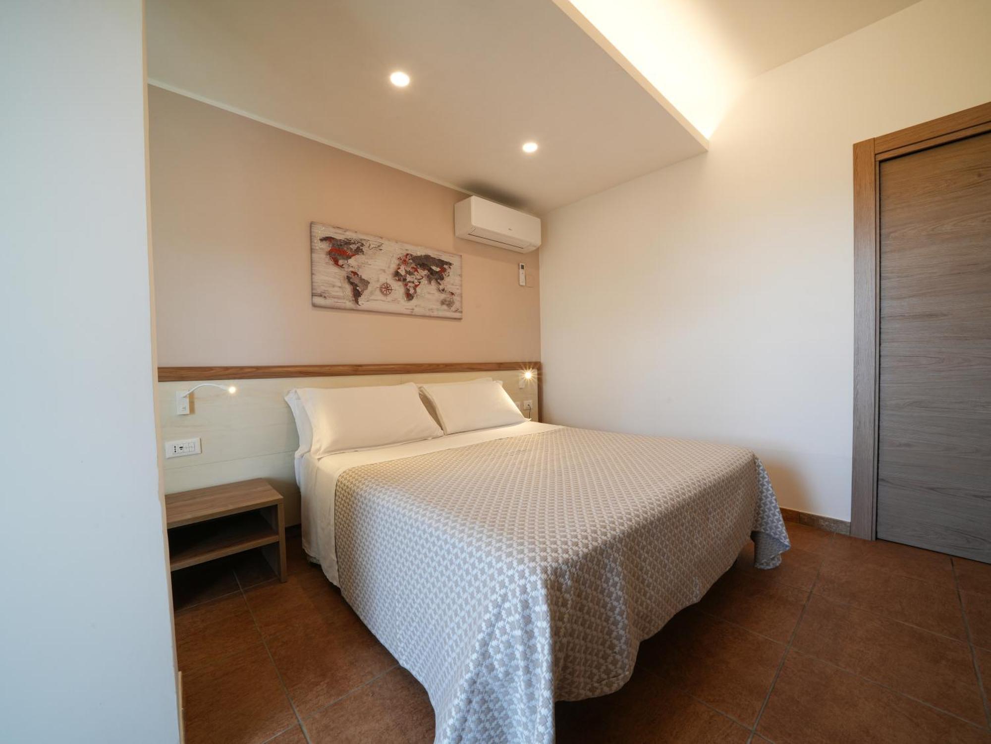 Marinella Parking Wi-fi Attrezzata 3*
