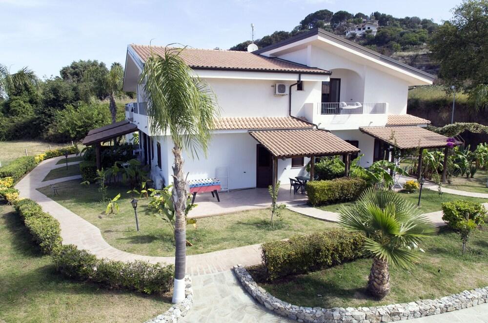 Marinella Hotel Capo Vaticano