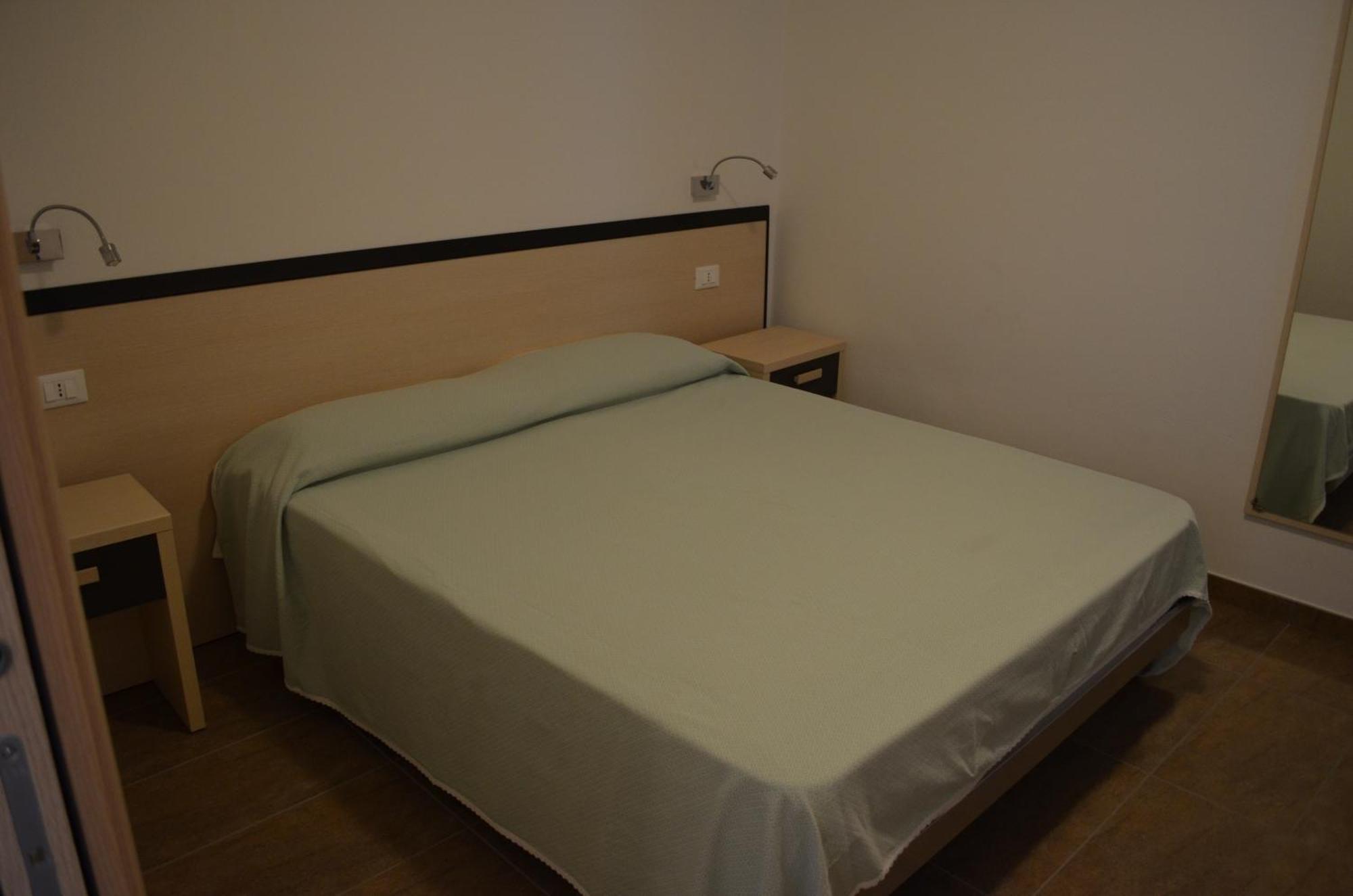 Marinella 3*