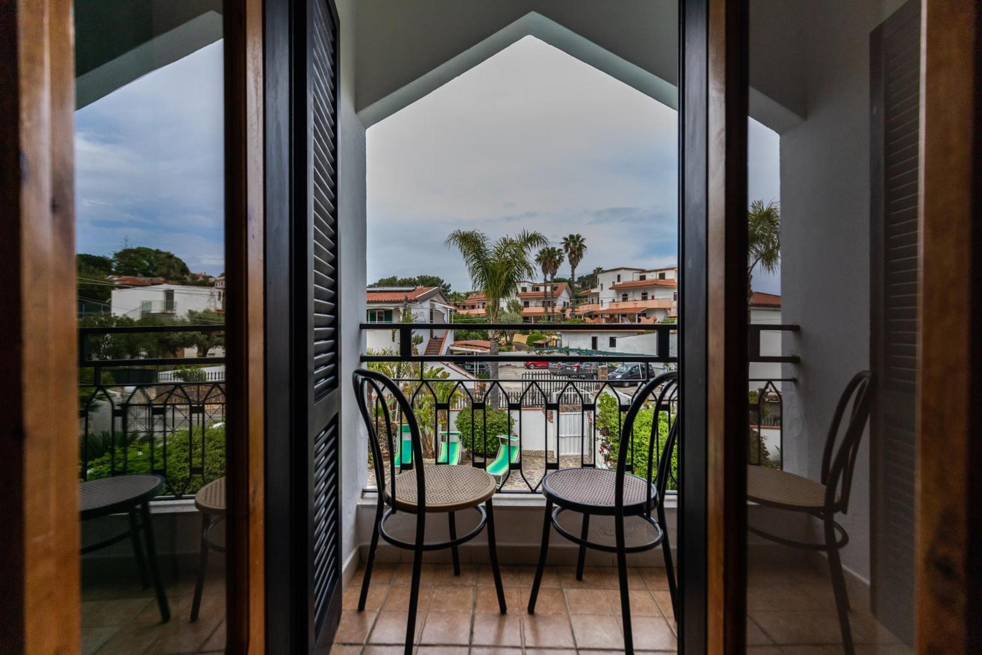 Marinella Hotel 3*