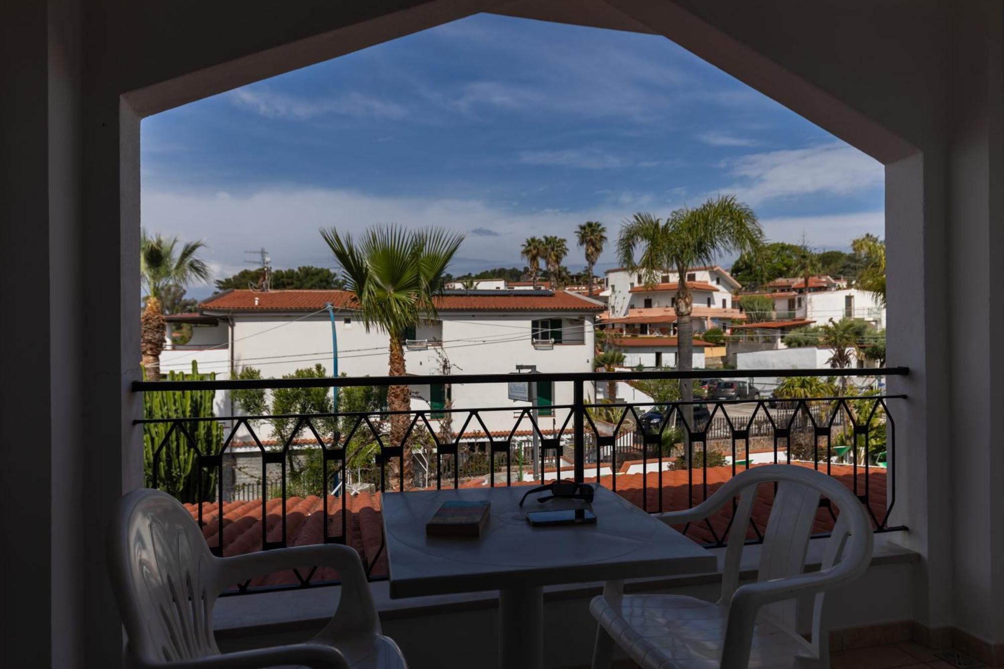 Marinella 3*