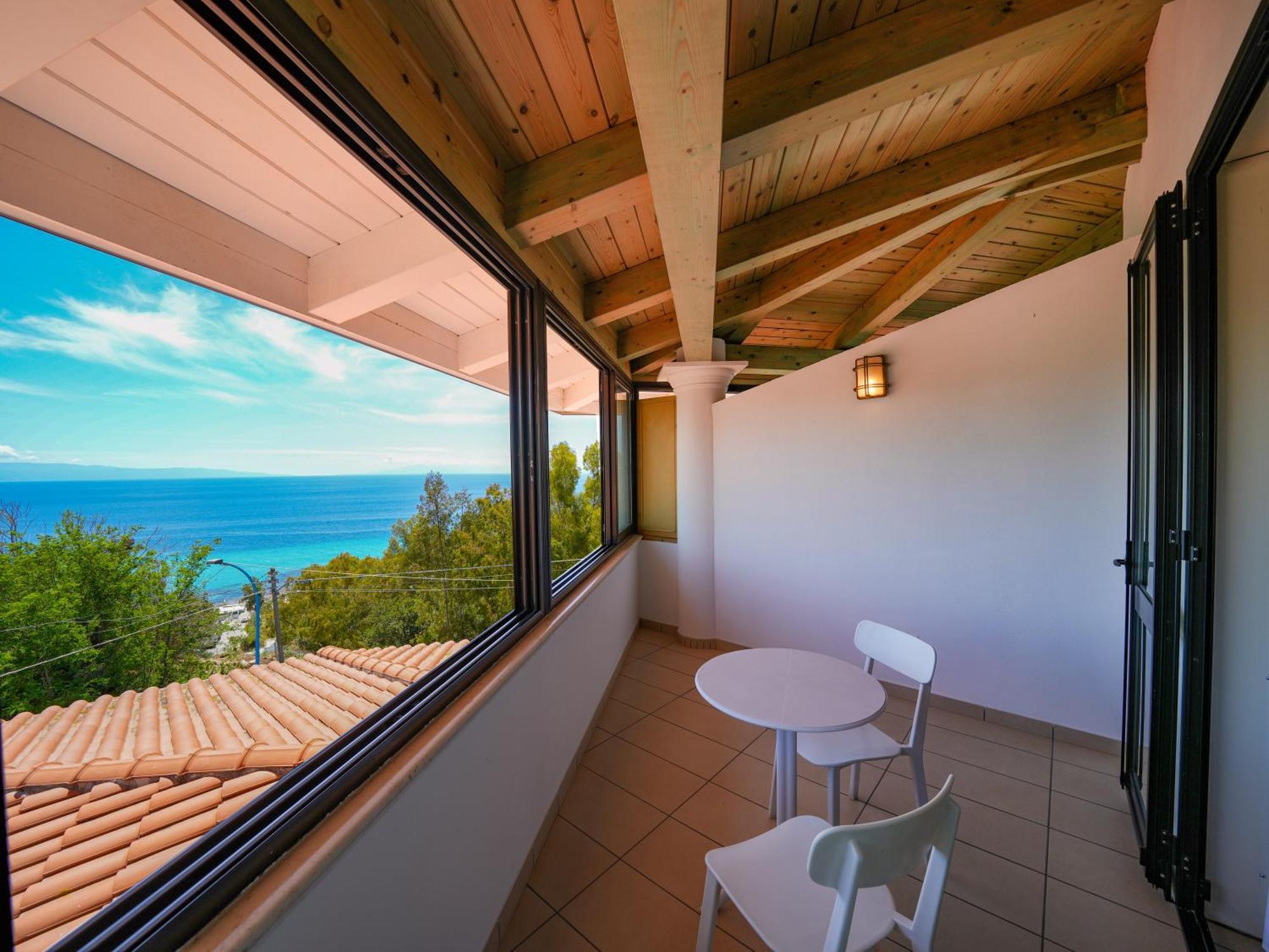Hotel Marinella Parking Wi-fi Attrezzata
