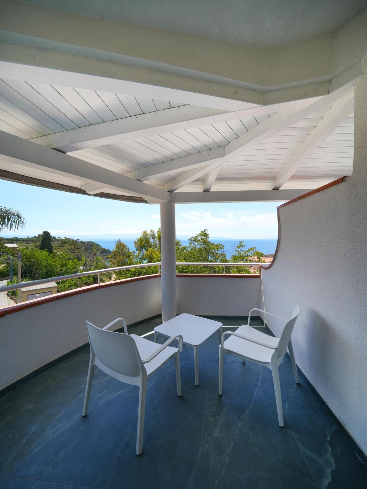 Marinella Parking Wi-fi Attrezzata 3*