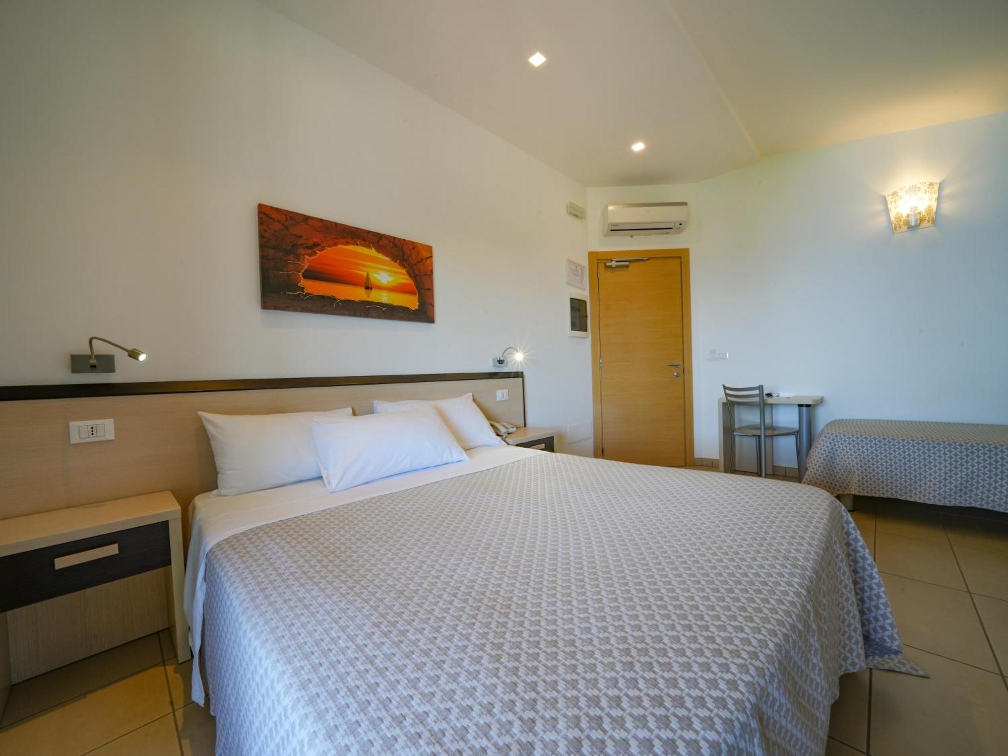 Marinella Parking Wi-fi Attrezzata 3*